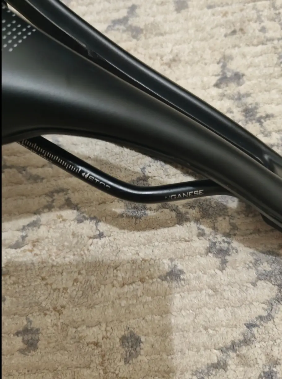 Selle Italia SLR Boost (Superflow) 130mm (208gm) Like New !!