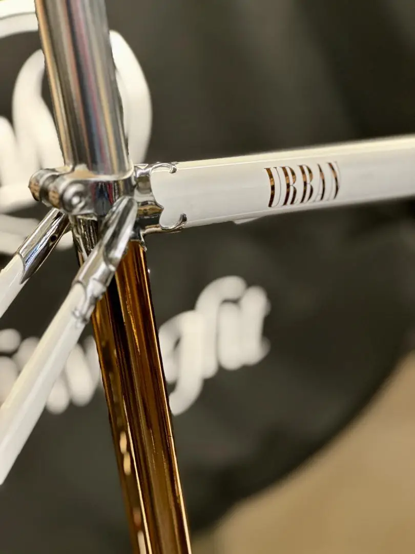 SlideAway Steel Road Frame – Timeless Strength, Smooth Ride
