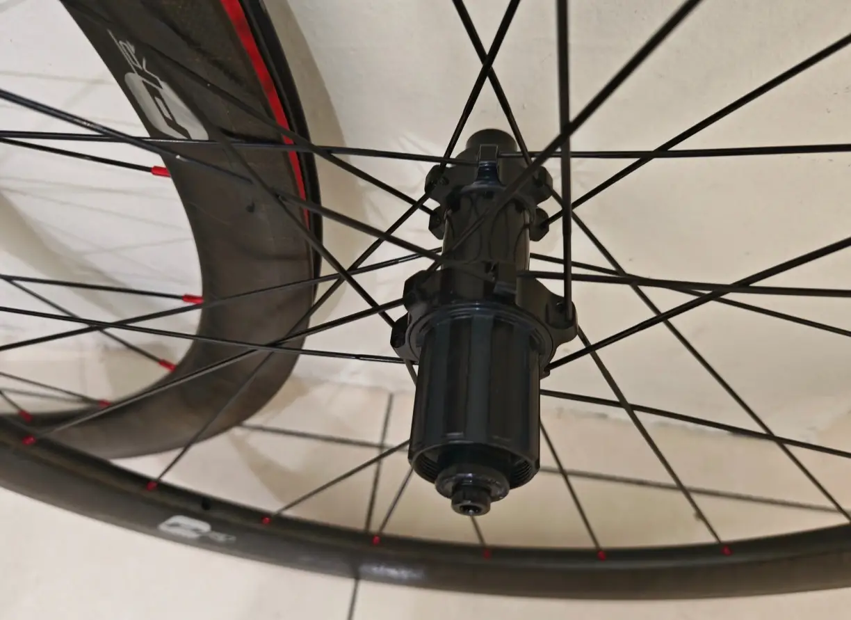 ProLite Carbon Wheelset (50mm) Clincher; Shimano Bodyhub - Brand New !!!