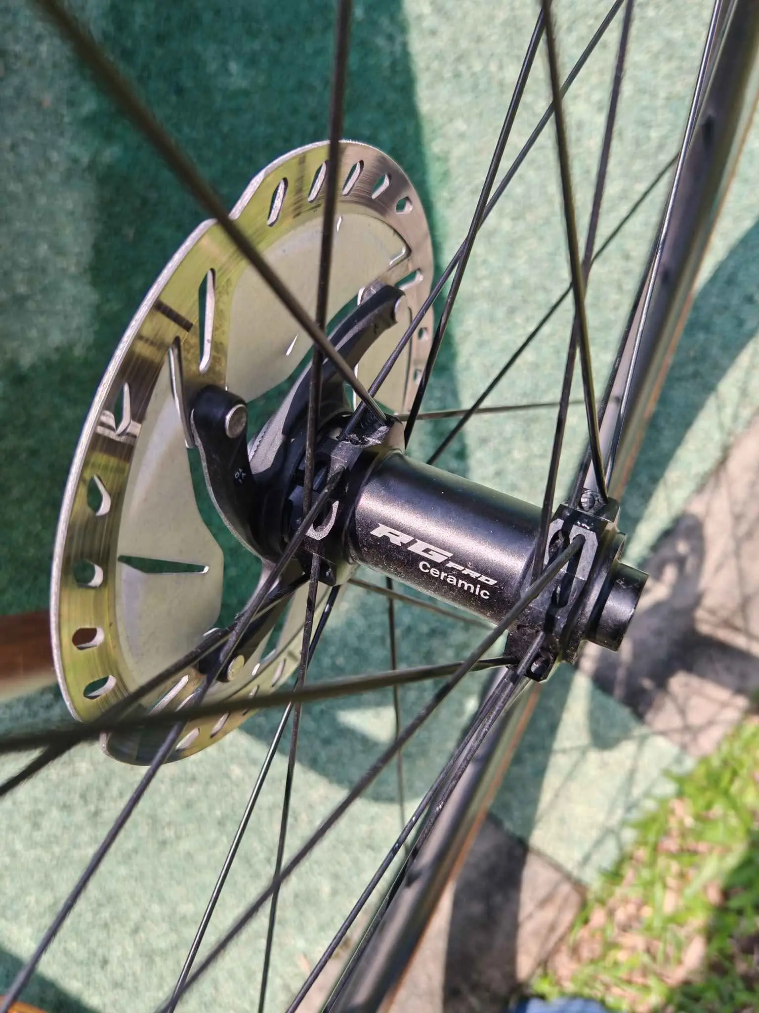 RG Pro Carbon Disc Wheelset (50mm) Ceramic Bearing (1.4kg) - Like New !!