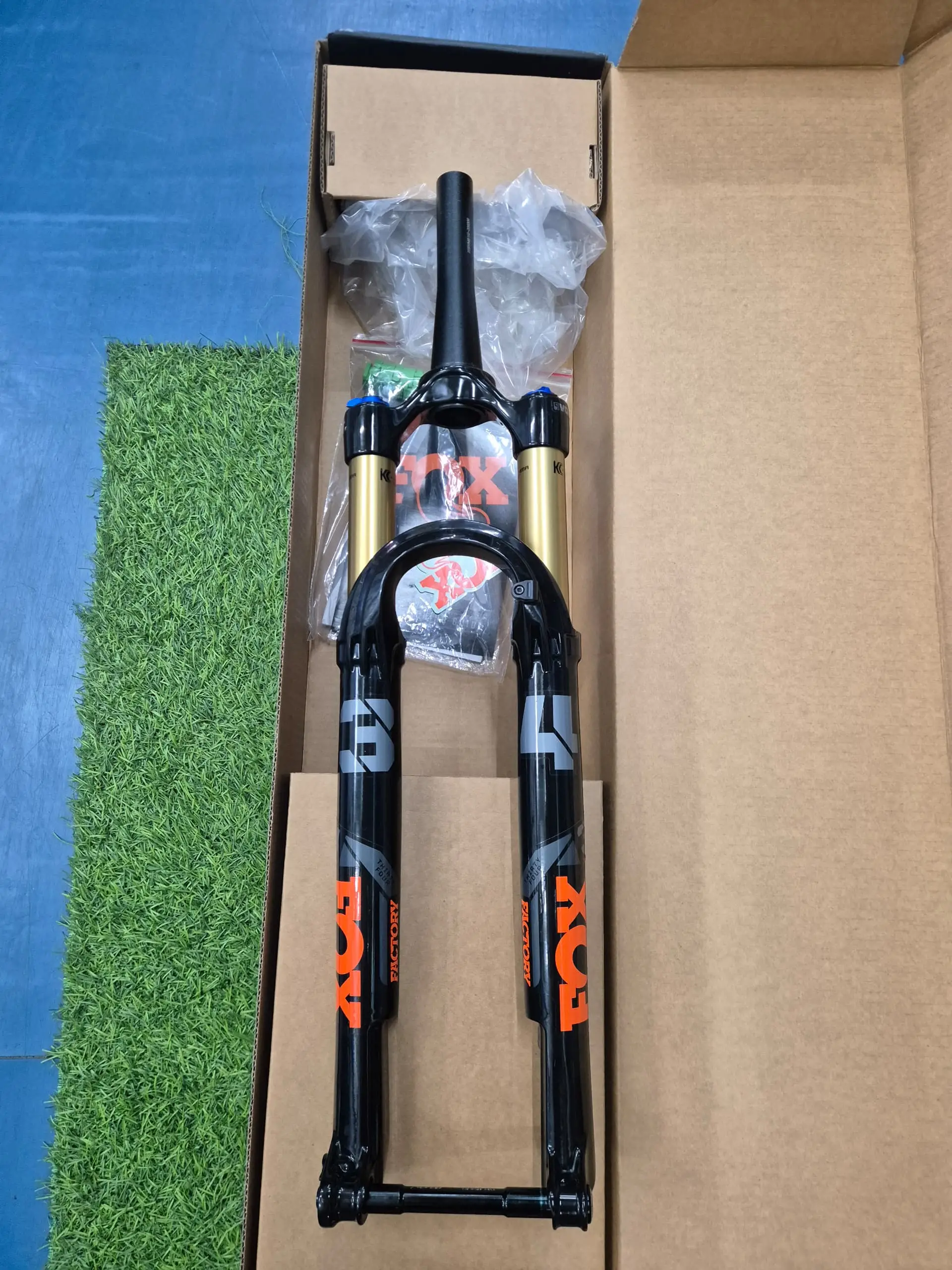 Fox Factory 34 Float Gloss Black (29er) 120mm travel - Brand New !!!
