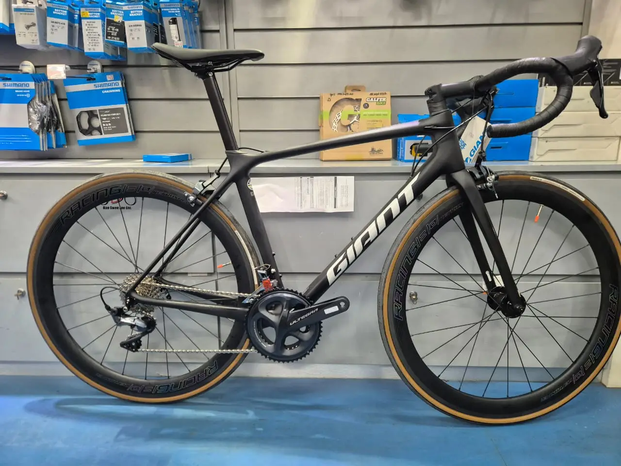 (FRAME ONLY!!) Giant TCR Advance KOM 01 Rimbrake (Size M) - Brand New !!!