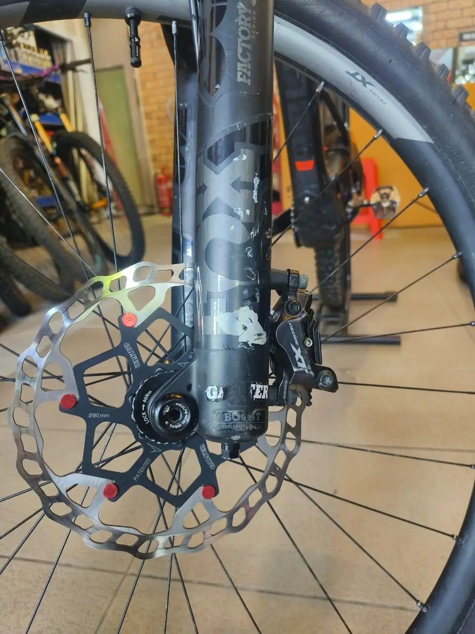 Polygon XQ1 27.5' Large