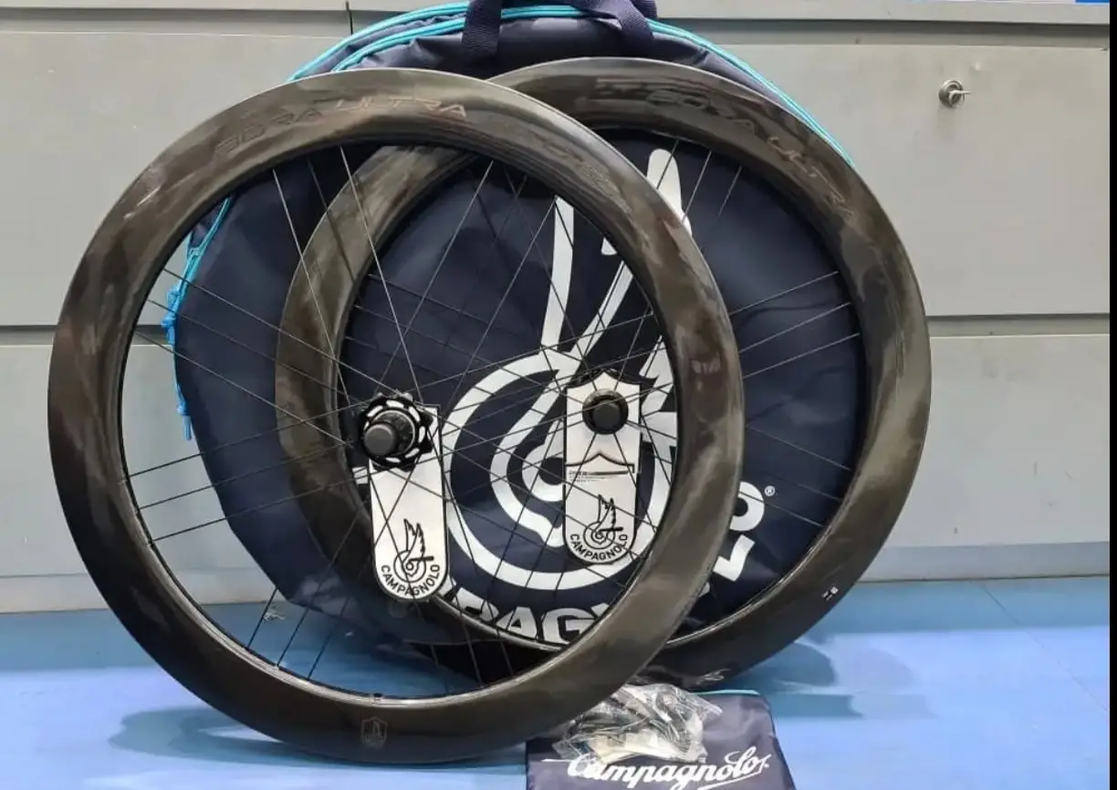 Campagnolo Bora Ultra Ultra 60 2WF (Disc) Clincher (Brand New)
