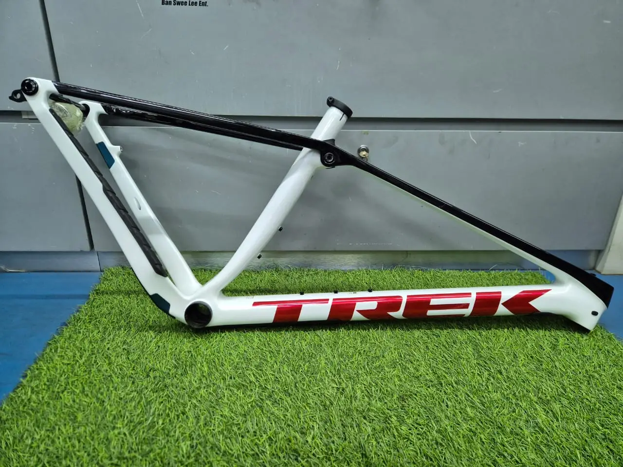 Trek ProCaliber 9.7 (M/L) Frameset (-Like New-)