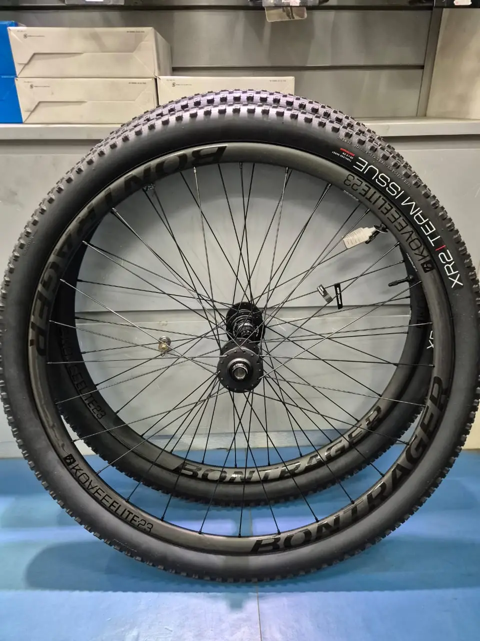 Bontrager Kovee Elite 23 TLR (29er) XDR (Brand New) Carbon Wheelset