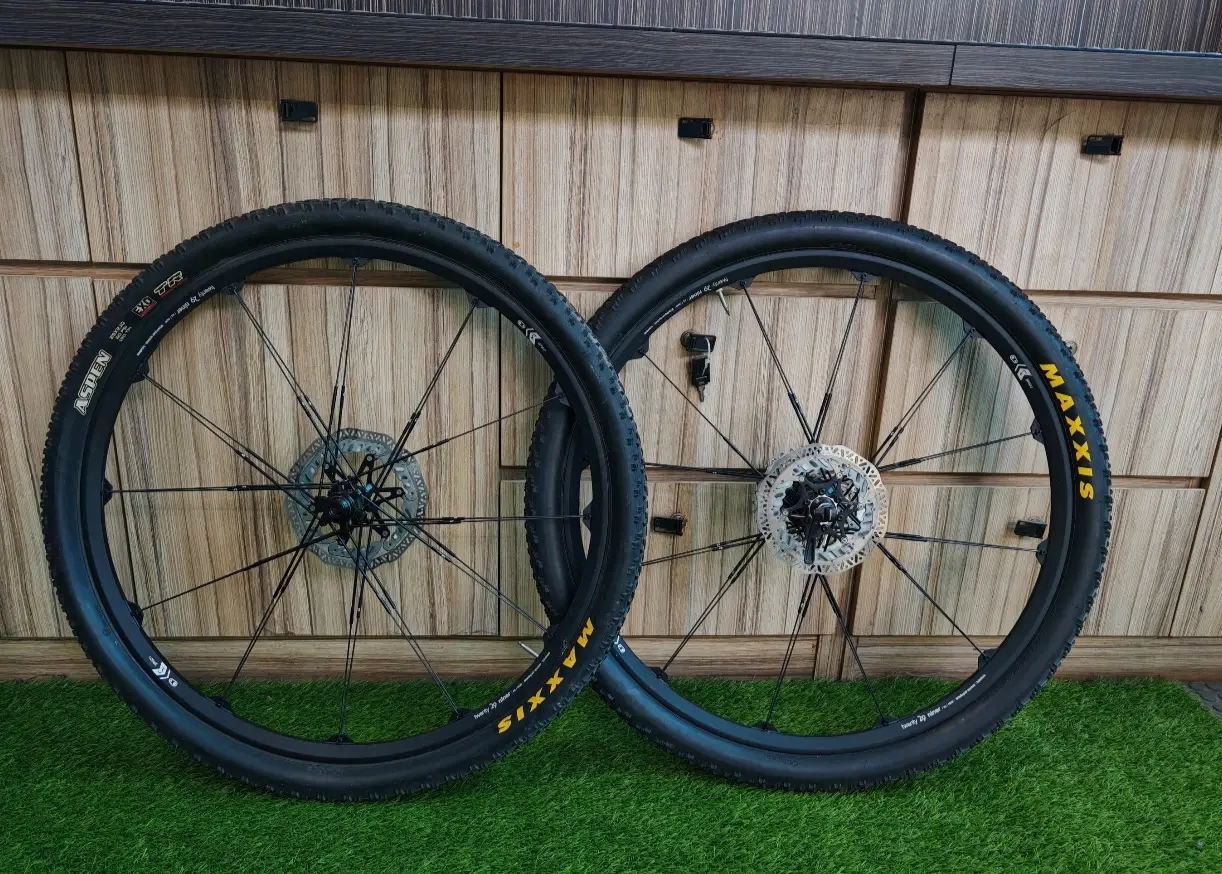CrankBrothers Cobalt3 (29er) Wheelset (Front T.A;Rear QR) Used Like New !!!
