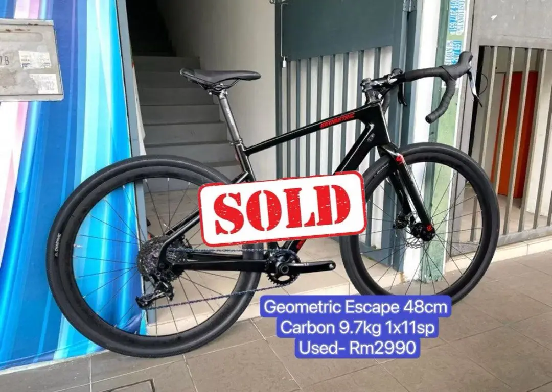 Specialized Epic Comp Geometric Gravel Battle Road NEXUS BARGAMONT REVOX MTB - USED