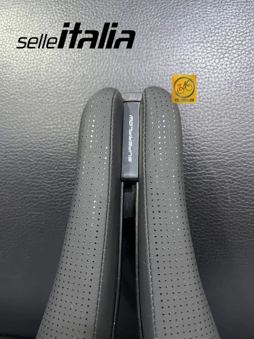 [Genuine] SELLE ITALIA WATT TI316 GEL SUPERFLOW U3 133mm - 231g