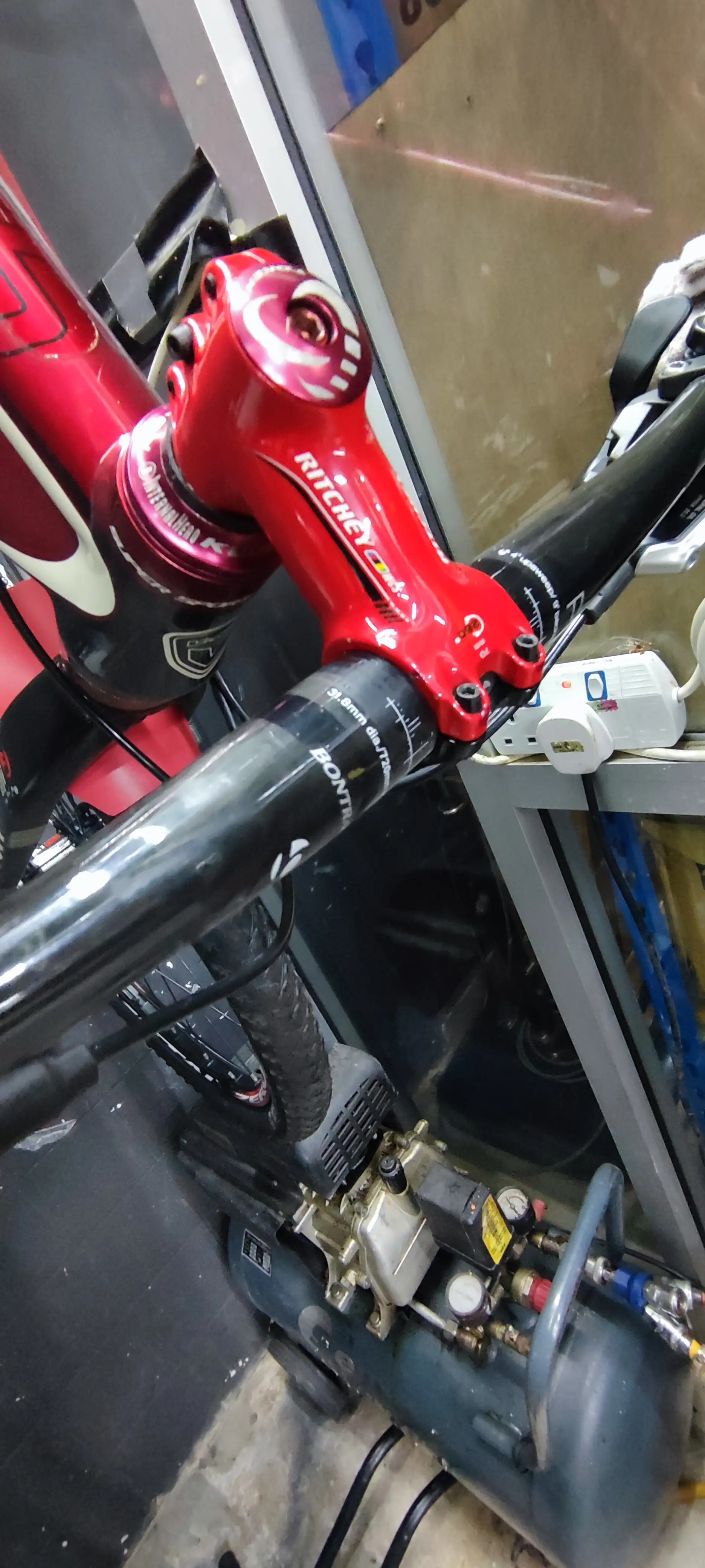 Fully Loaded VKET (Former Race Bike) HardTail 27.5 MTB Mountain Bike Lightweight Aluminium