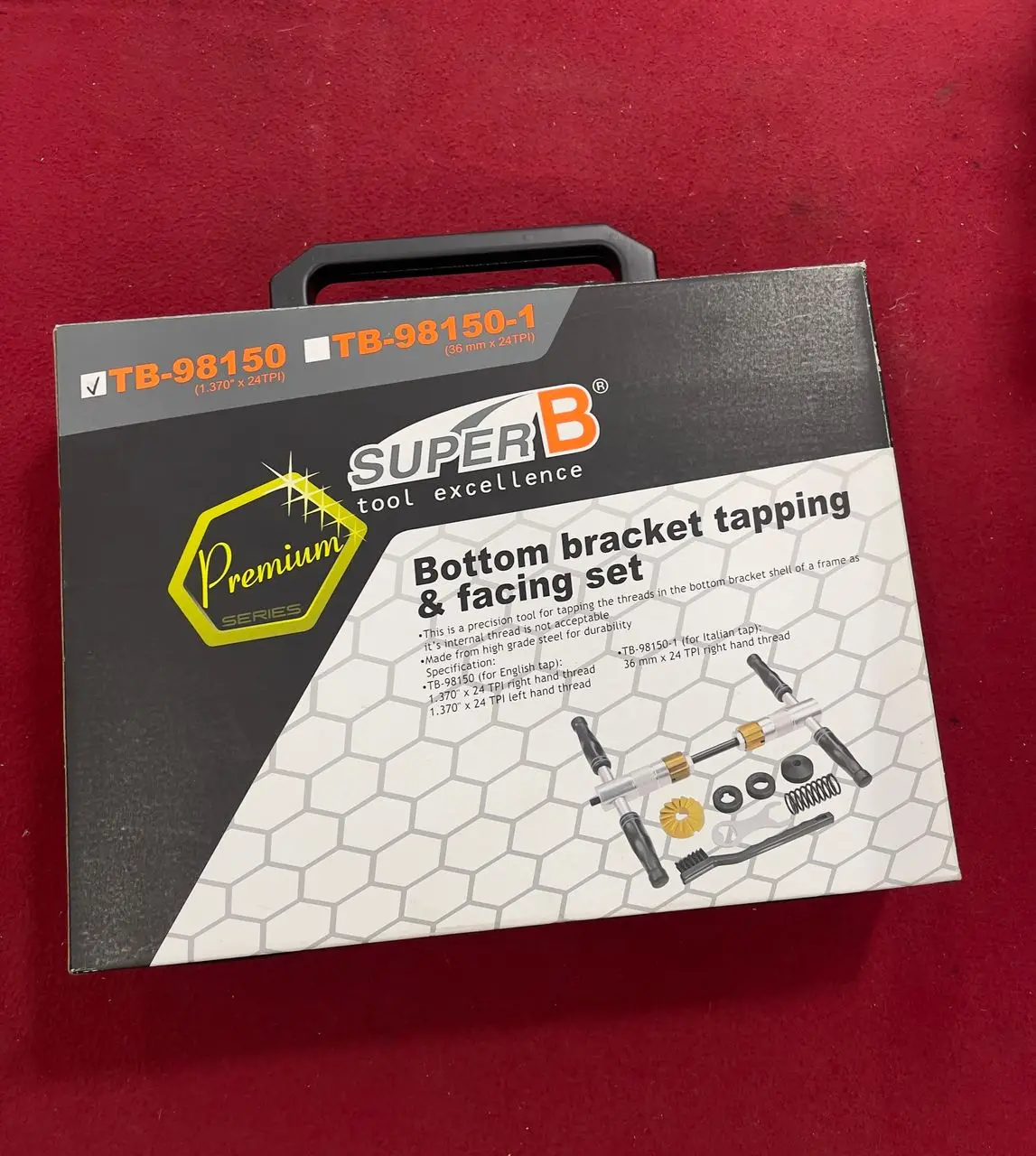 SUPER B TB-98150 Bottom bracket tapping & facing set (1.370"x24TP1) for English tap SUPERB