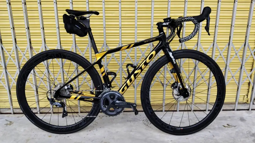 Gusto road bike Ultegra Disc brakes