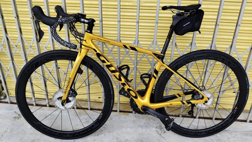 Gusto road bike Ultegra Disc brakes