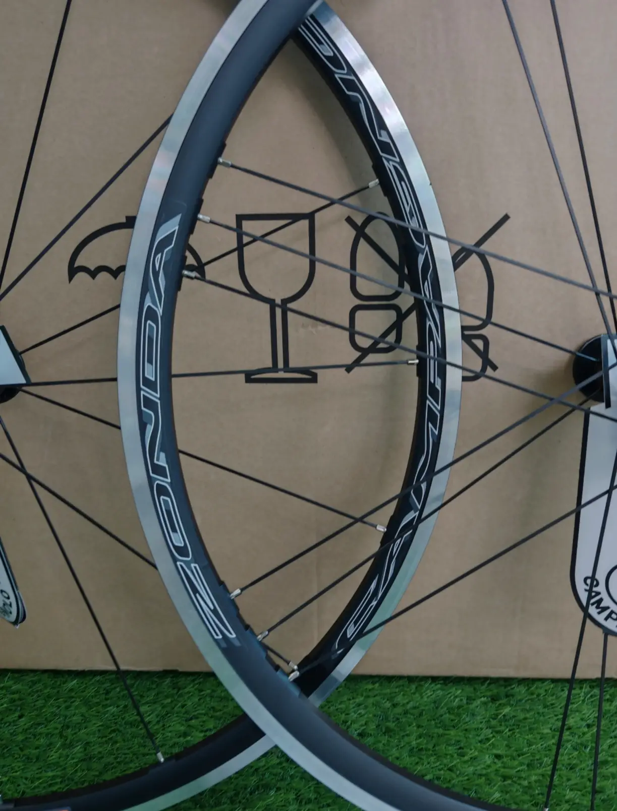 Campagnolo Zonda C17 (RimBrake; Clincher) Brand New !!!!