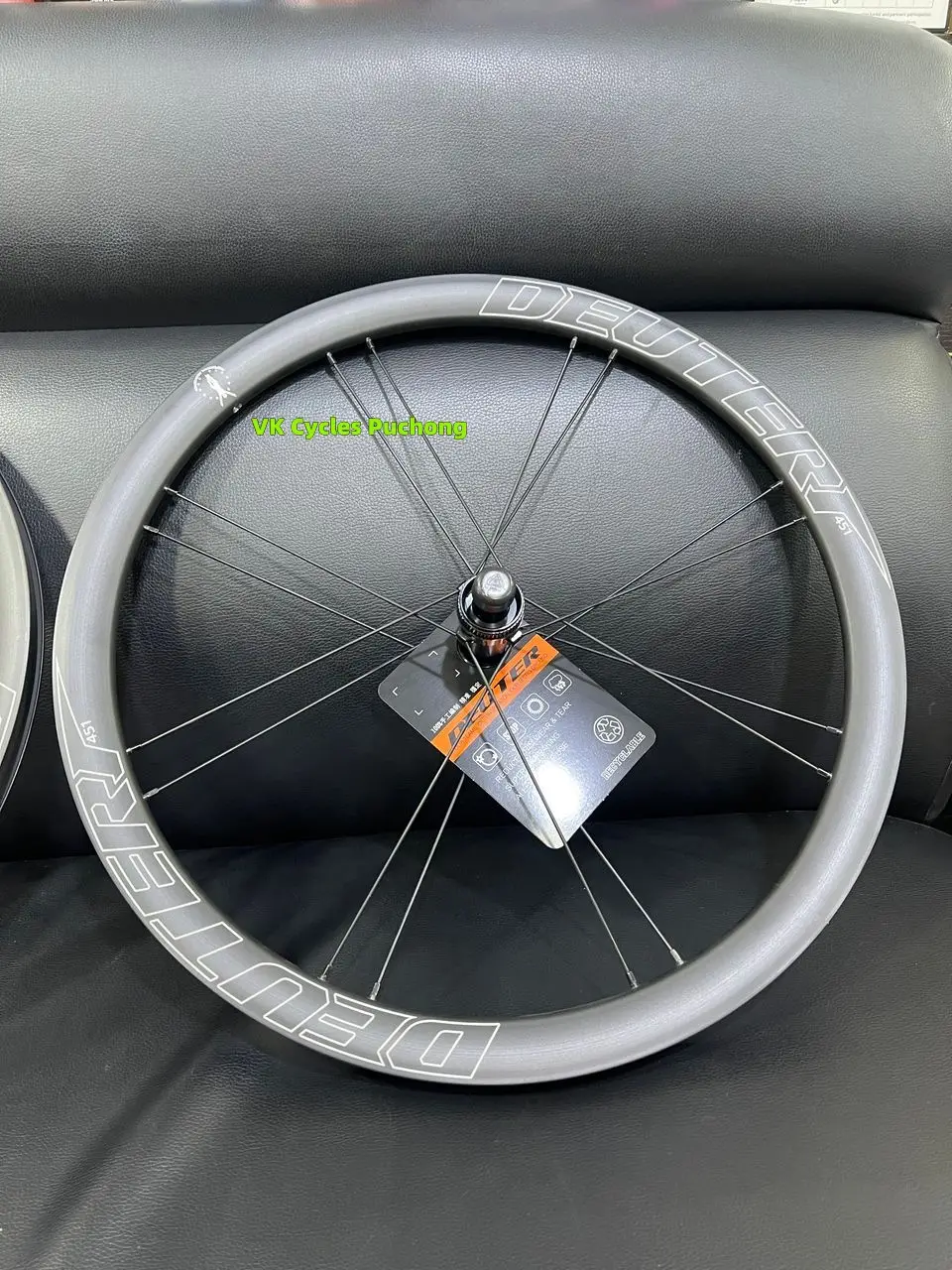 DEUTER 20 inch Alloy WHEELSET 451 QR 100/135mm centre lock 9sp 10sp 11sp - 30mm profile for folding bike - 1.3kg