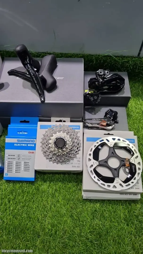 Shimano Dura Ace -R9270- 12 Speeds Di2 Disc (Brand New )