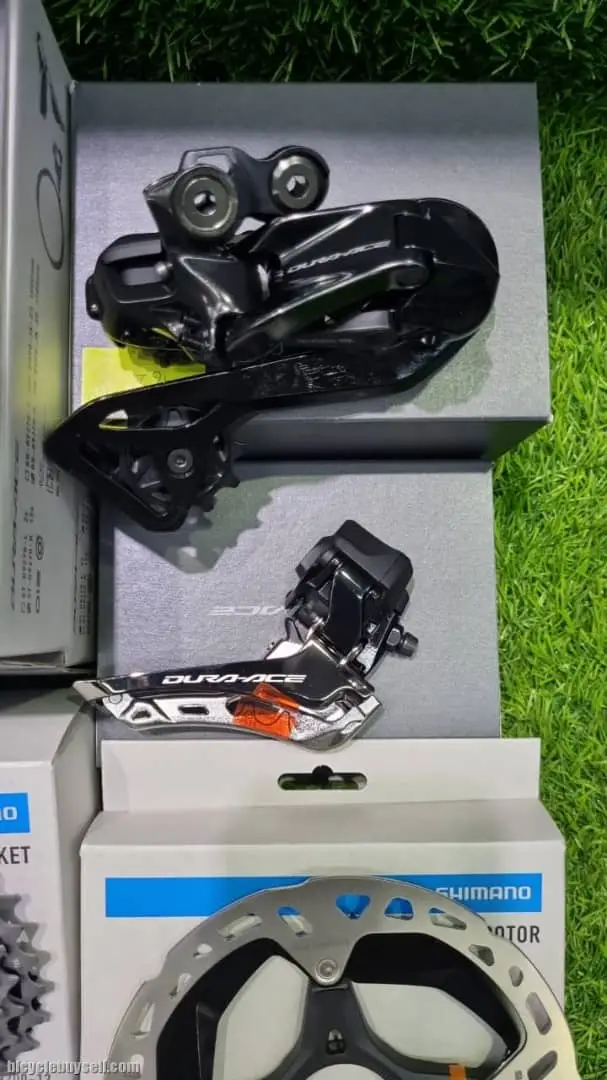 Shimano Dura Ace -R9270- 12 Speeds Di2 Disc (Brand New )