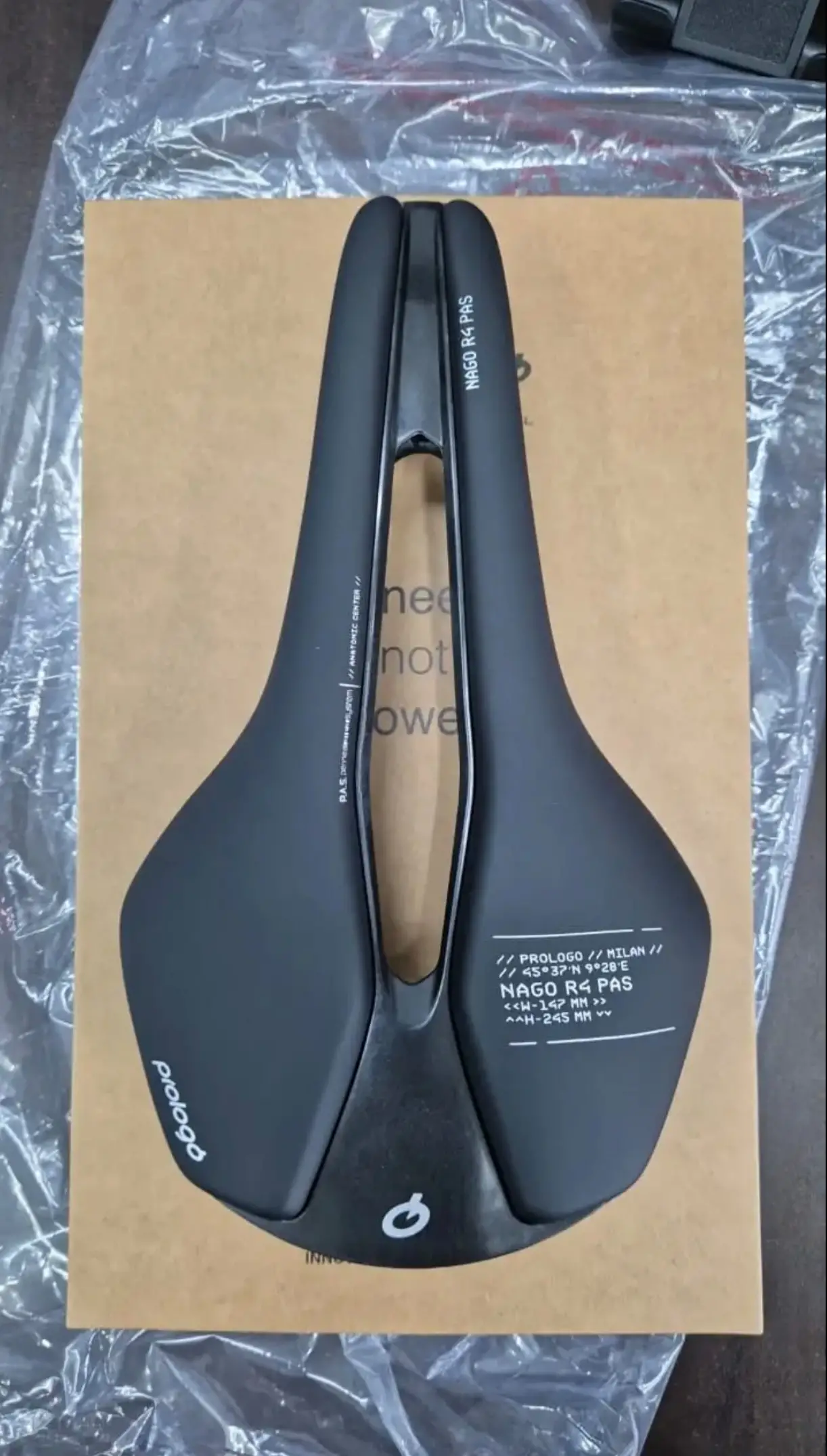 Prologo Scratch M5 Pas Nack (Carbon) Saddle (140 / 147)mm - (Brand New)