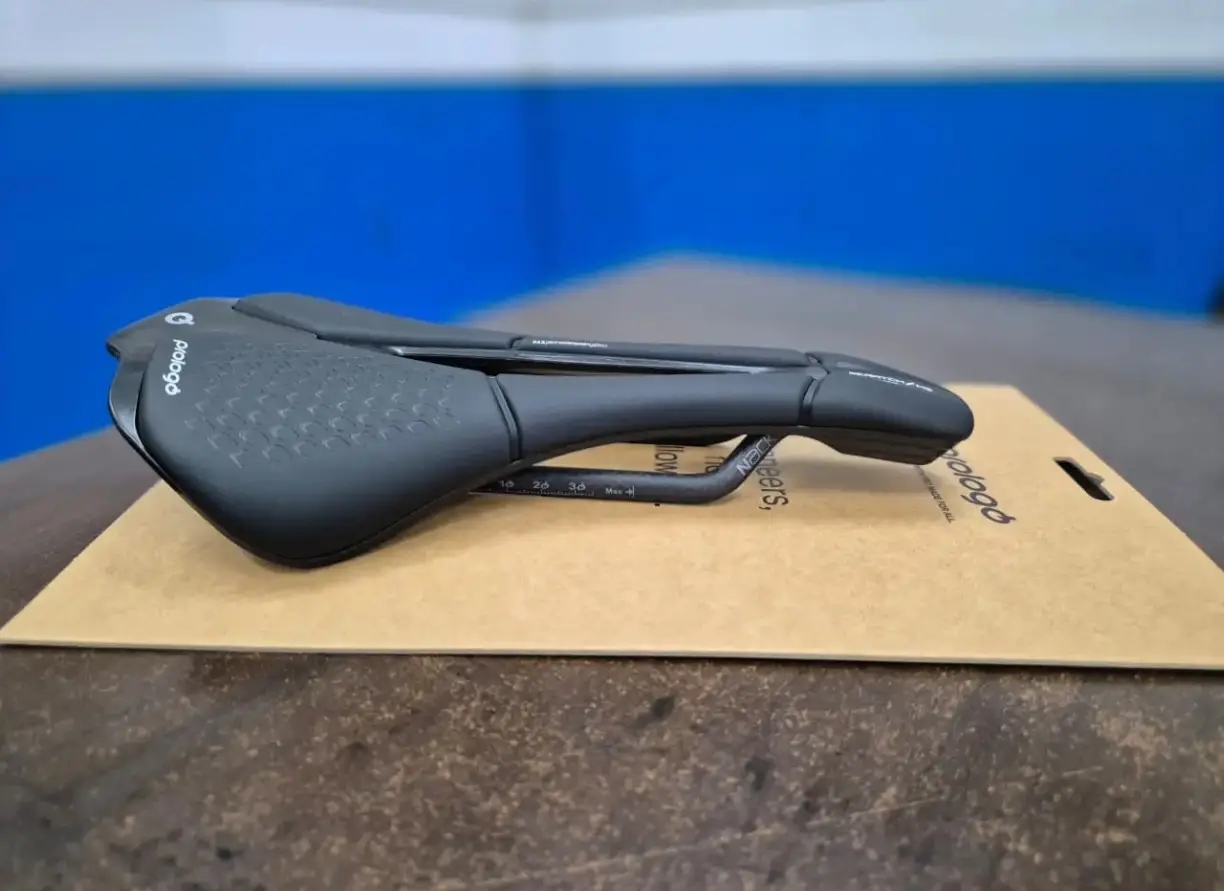 Prologo Scratch M5 Pas Nack (Carbon) Saddle (140 / 147)mm - (Brand New)