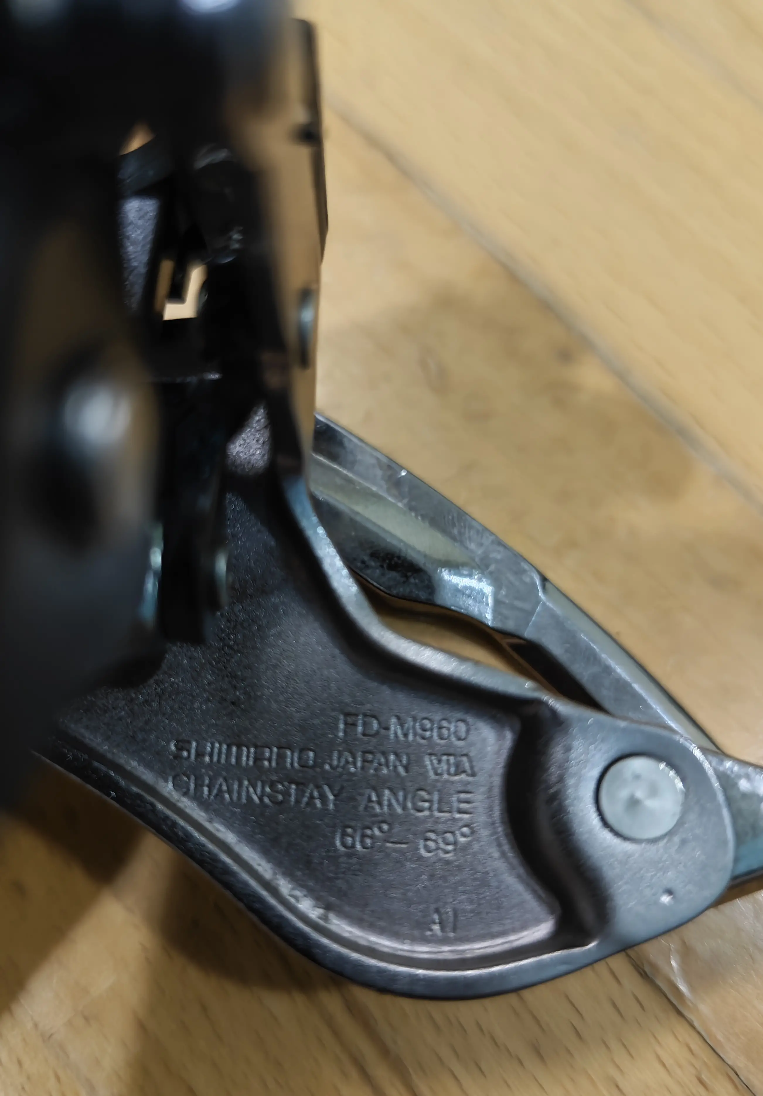 Shimano XTR FD-M960 Front Derailleur 31.8 mm Triple (New Vintage)