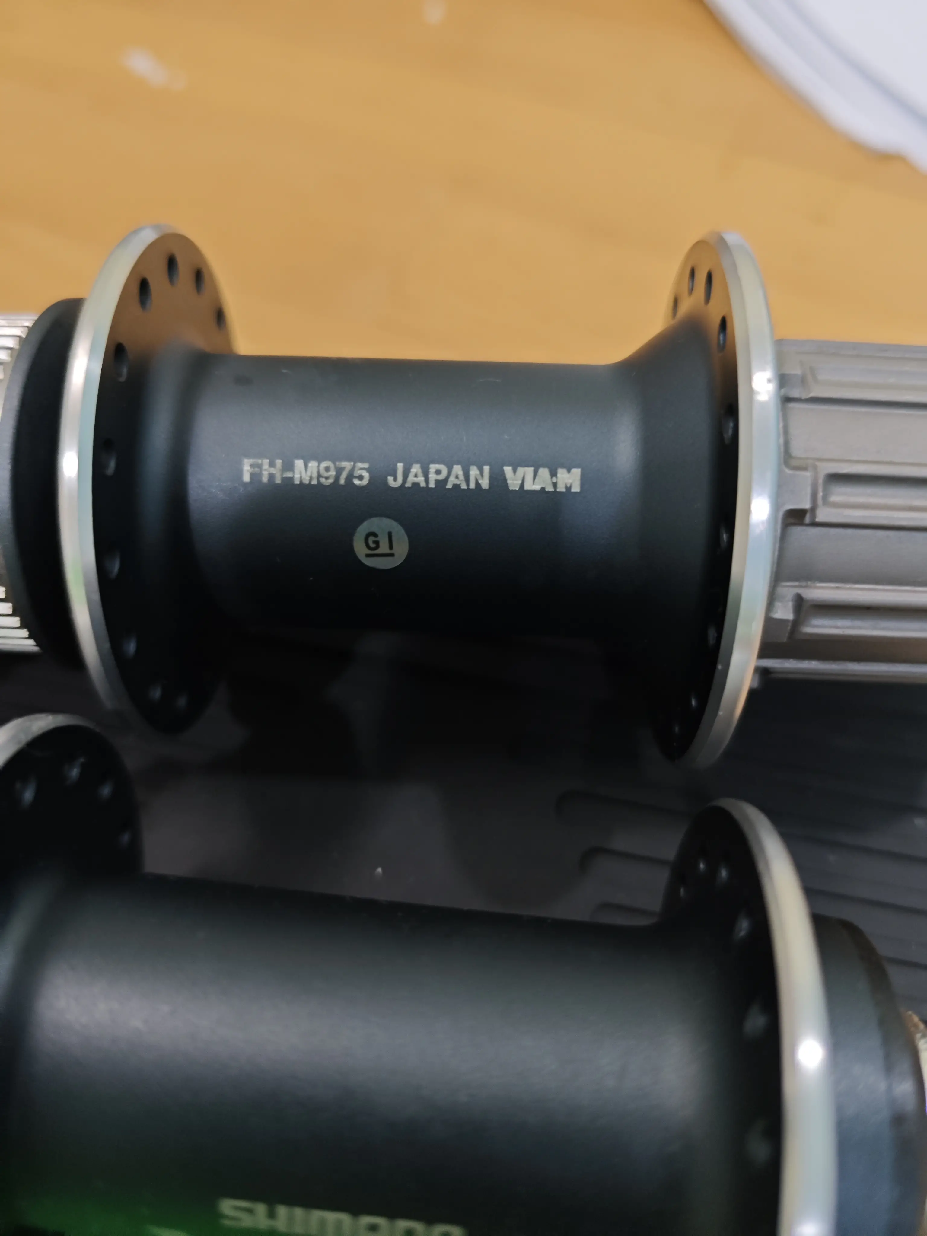 Shimano XTR FH-M975 100/135mm Front/Rear hub