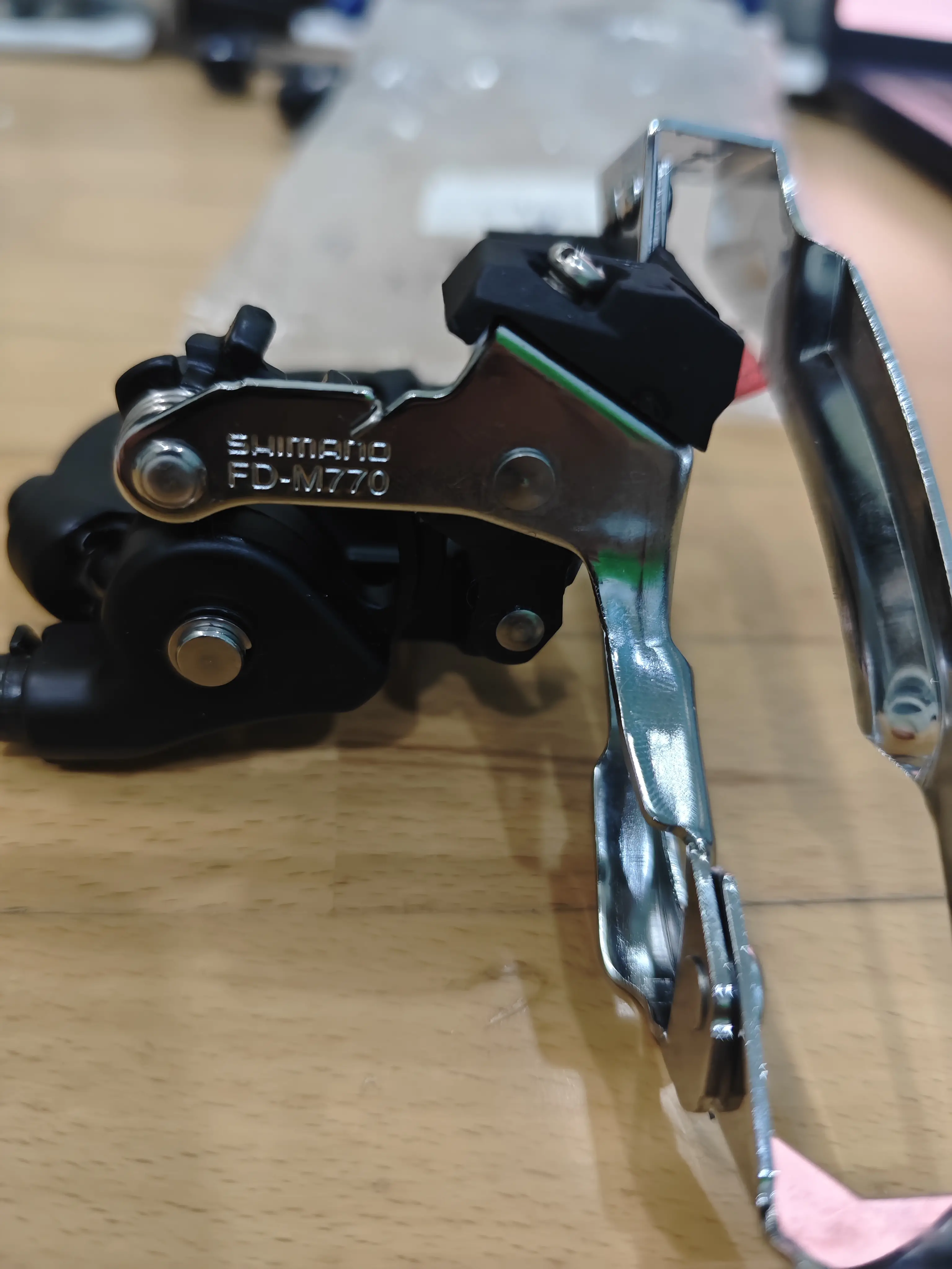 Shimano XT FD-M770 Front Derailleur Top Swing
