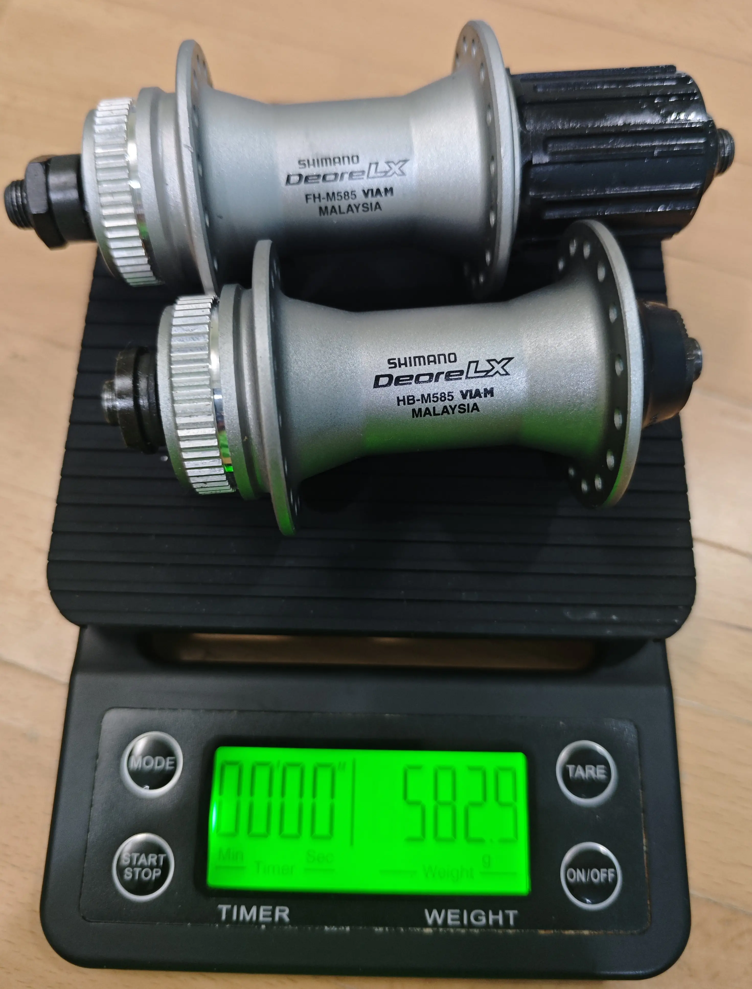 Shimano Deore LX M585 100mm/135mm  32 hole hub set