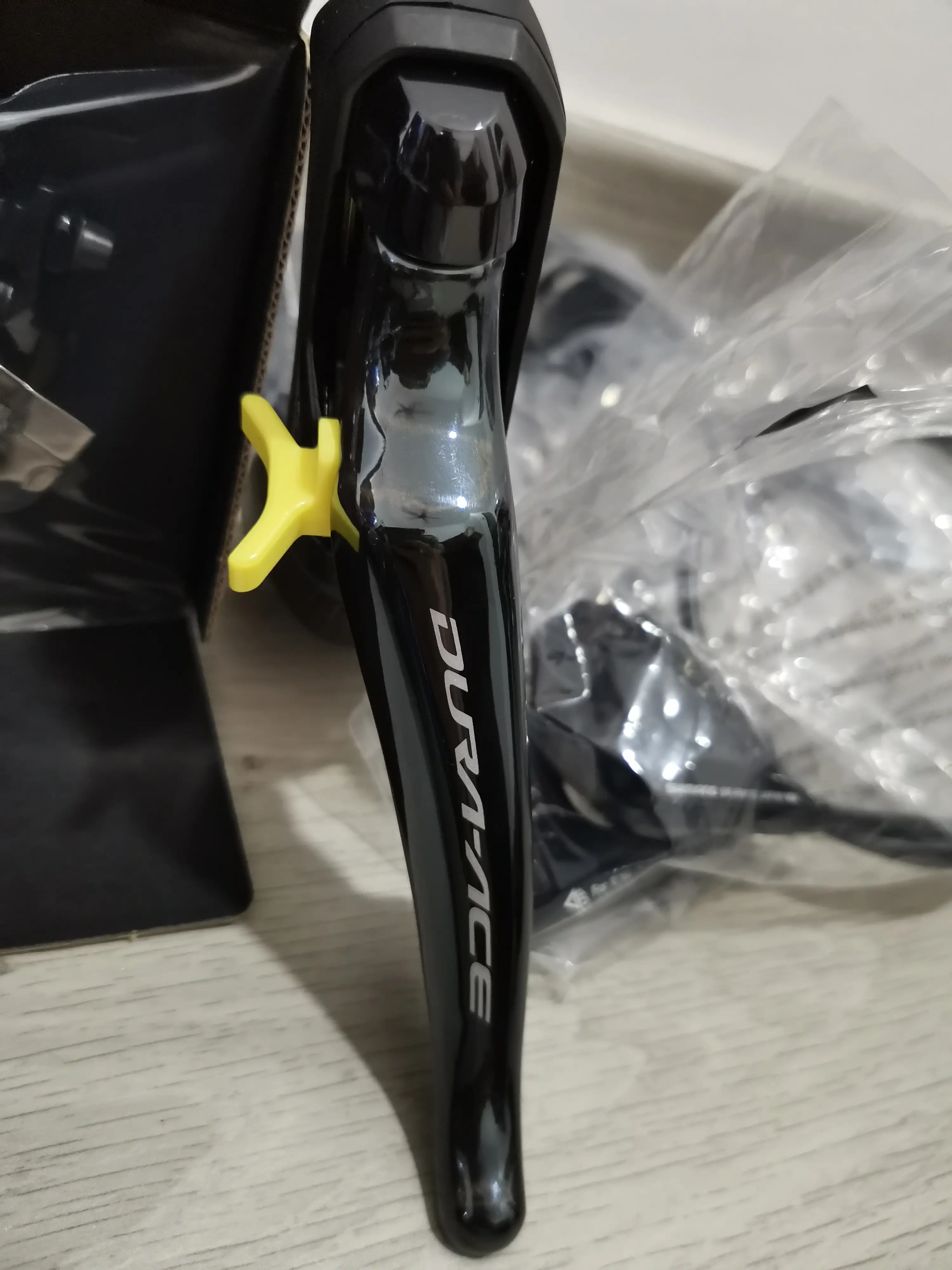 Shimano Dura Ace 11 Speeds Disc (R9120) -Brand New !!