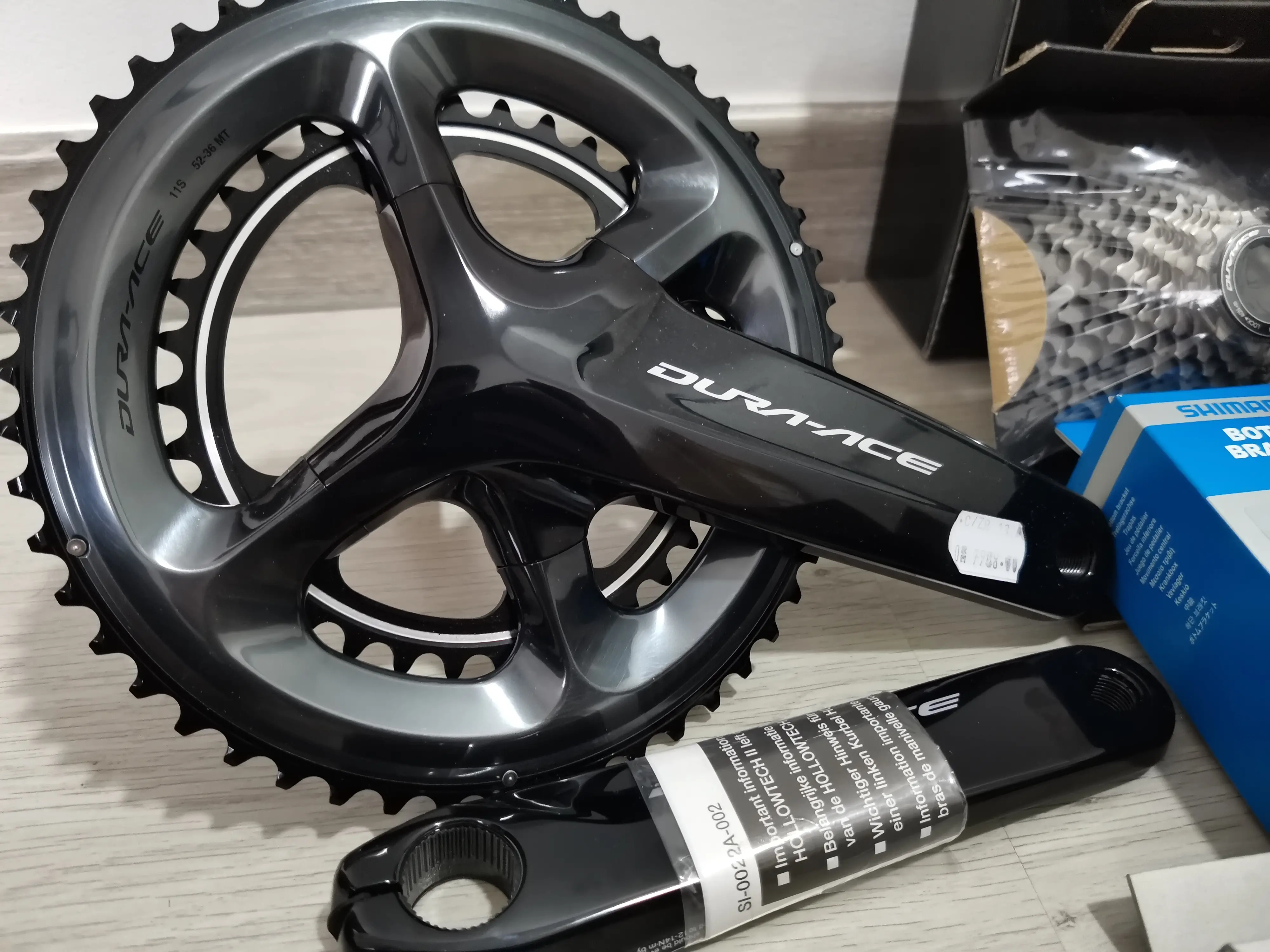 Shimano Dura Ace 11 Speeds Disc (R9120) -Brand New !!
