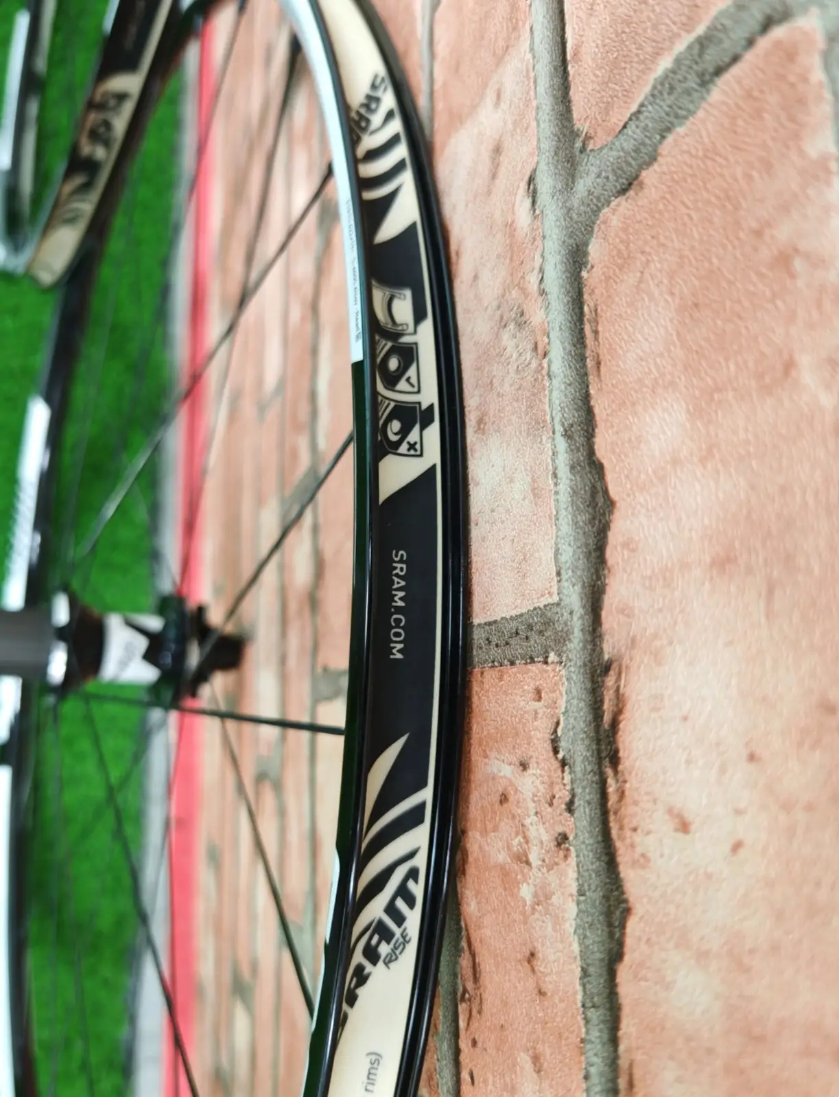 Sram Rise 40 (29er) Non Boost - (Brand New !!!)