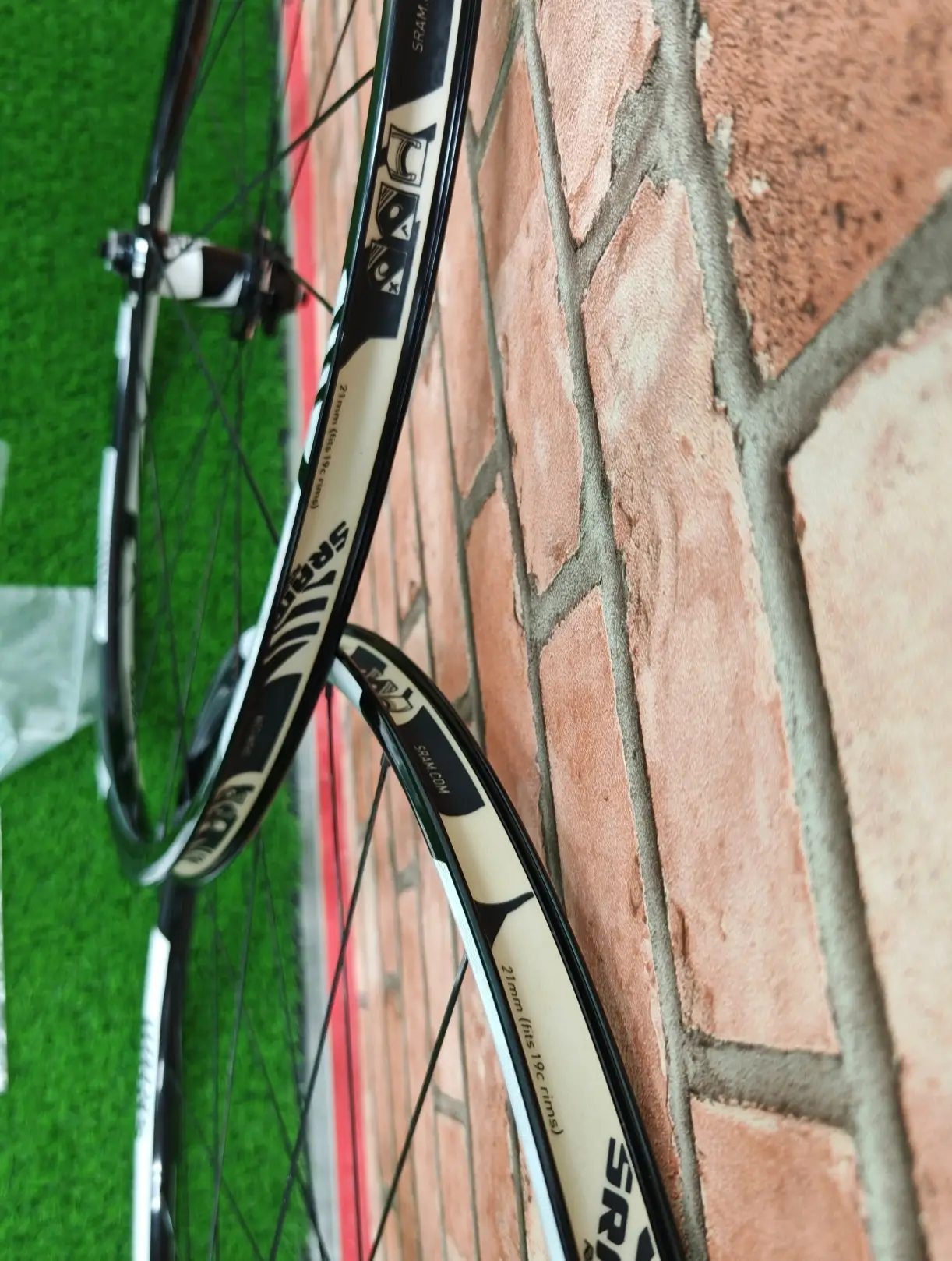 Sram Rise 40 (29er) Non Boost - (Brand New !!!)