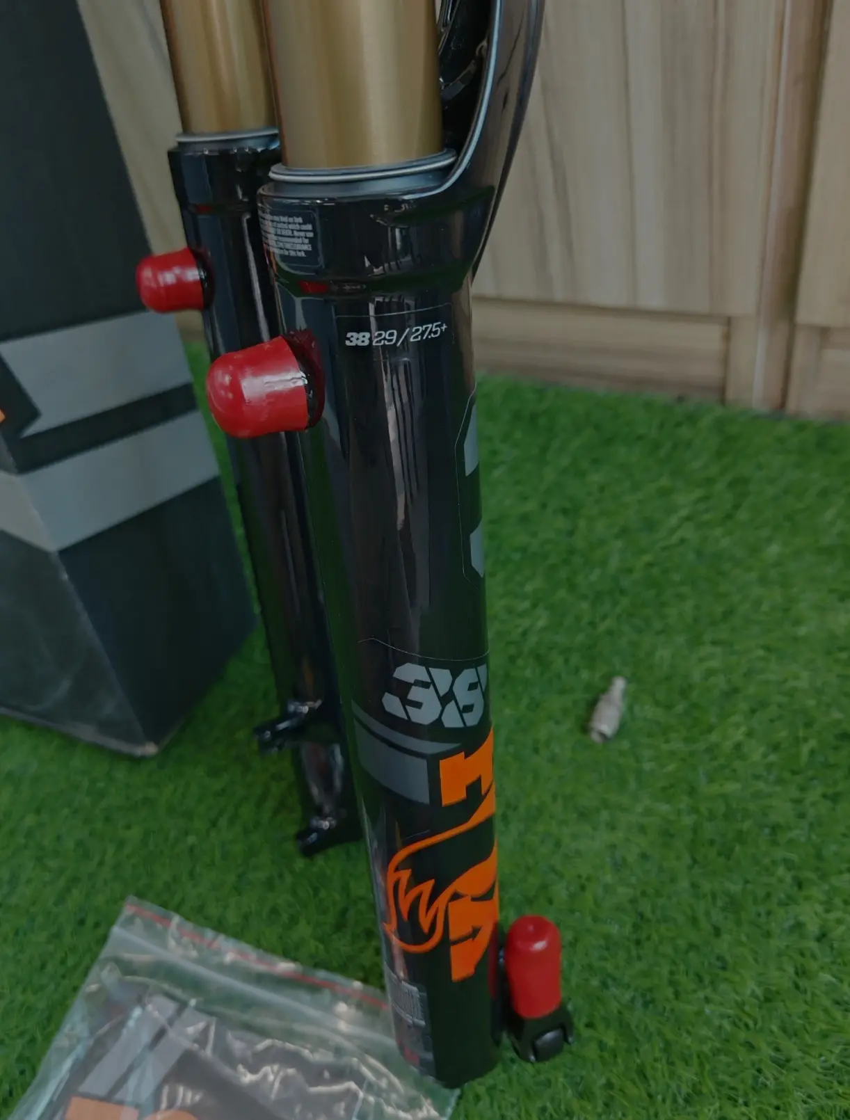 Fox Factory 38 Float (29er/27.5+) 180mm - (Brand New !!)