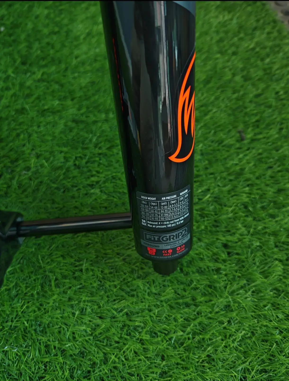 Fox Factory 38 Float (29er/27.5+) 180mm - (Brand New !!)