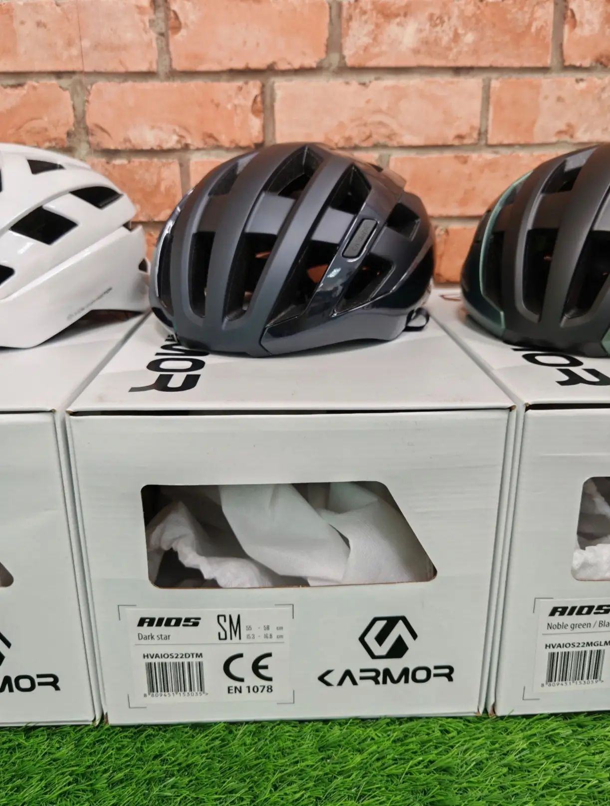 KARMOR Aios (S/M & L) Helmet - Brand New !!