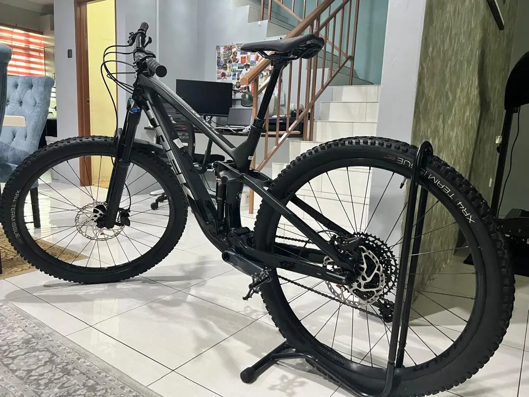 TREK FUEL EX 9.7 Full Suspension MTB (Carbon)