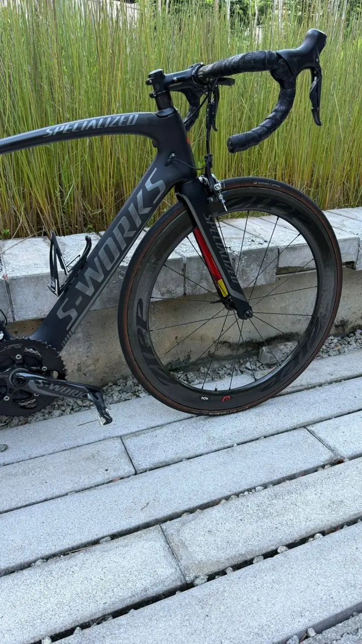 S-Works Venge - Ultegra Di2 / ZIPP404 – Size 54