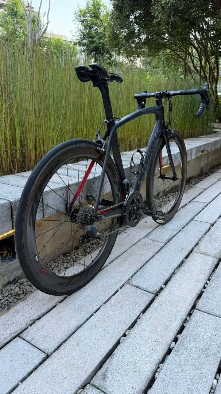 S-Works Venge - Ultegra Di2 / ZIPP404 – Size 54