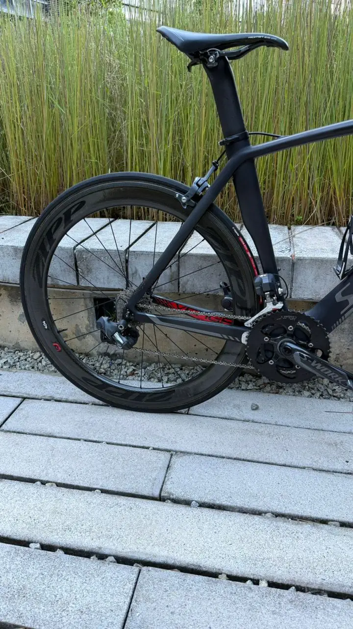 S-Works Venge - Ultegra Di2 / ZIPP404 – Size 54