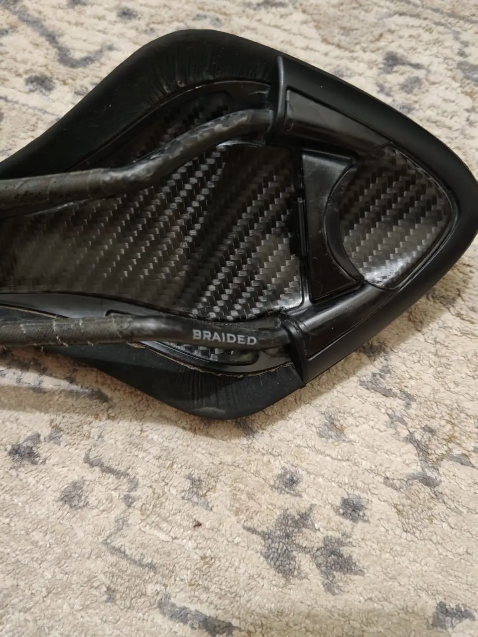 FIZIK Saddle Arione R1 Braided Black (Used Like New !!)