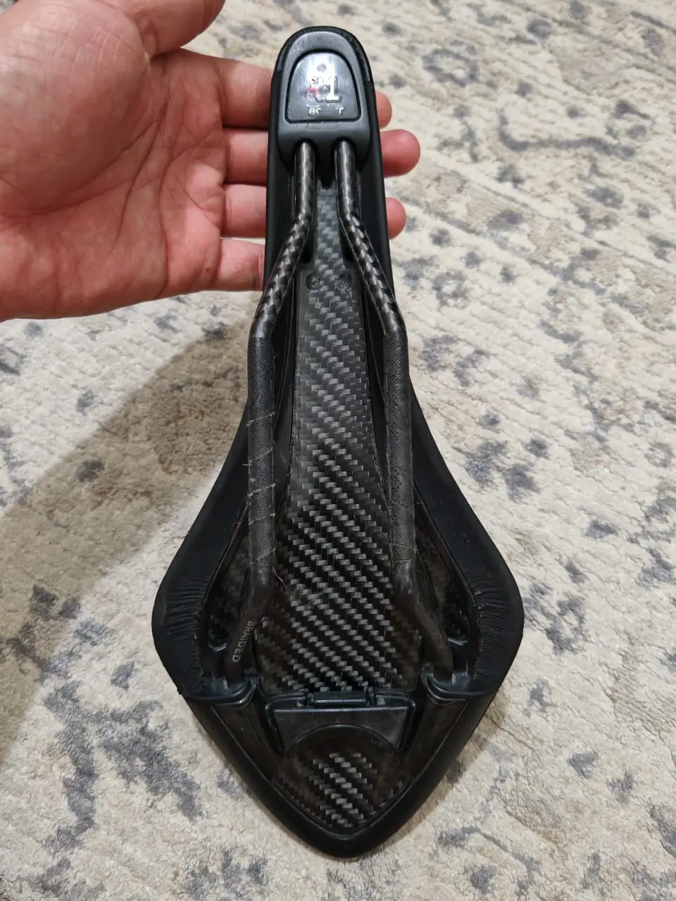 FIZIK Saddle Arione R1 Braided Black (Used Like New !!)