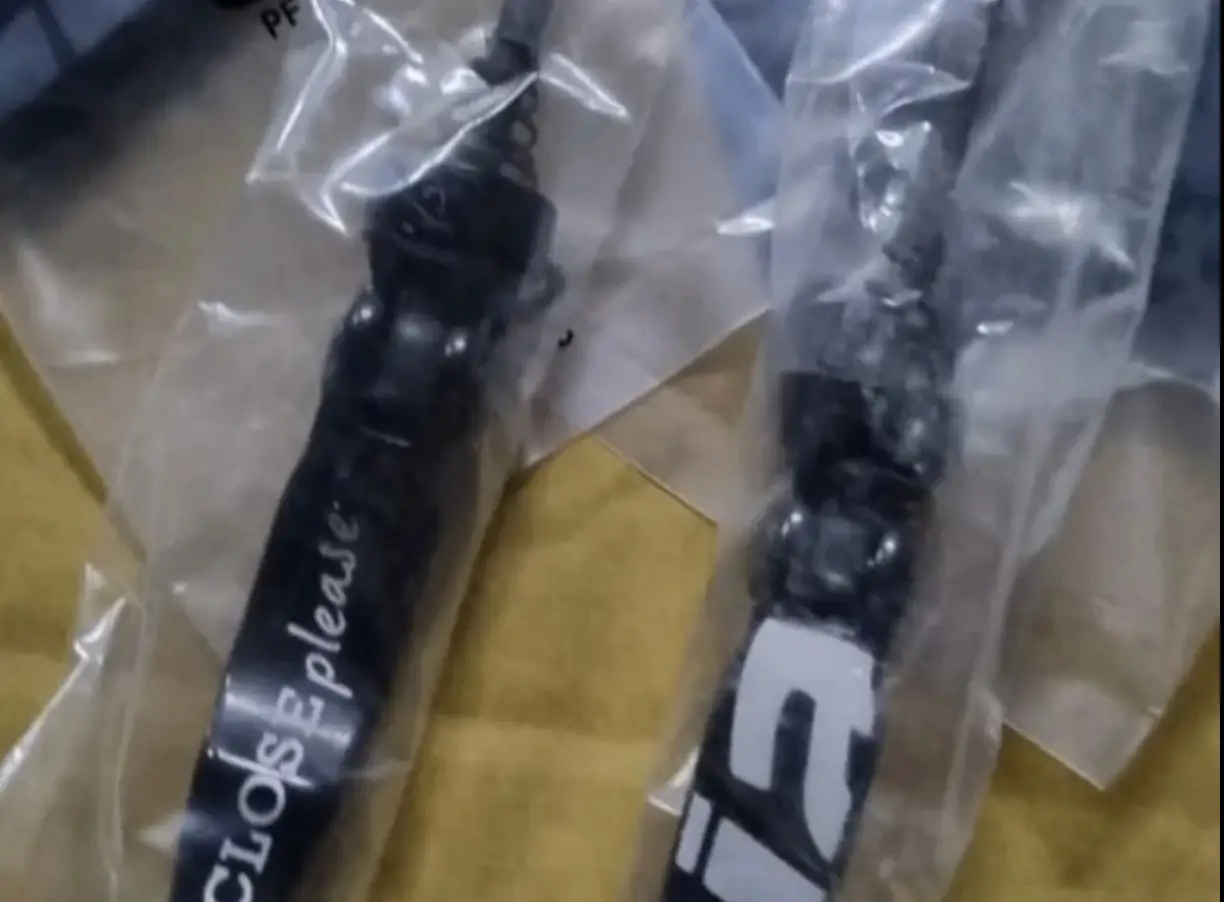 Vittoria Elusion Carbon RimBrake 42mm -Clincher- (Brand New)