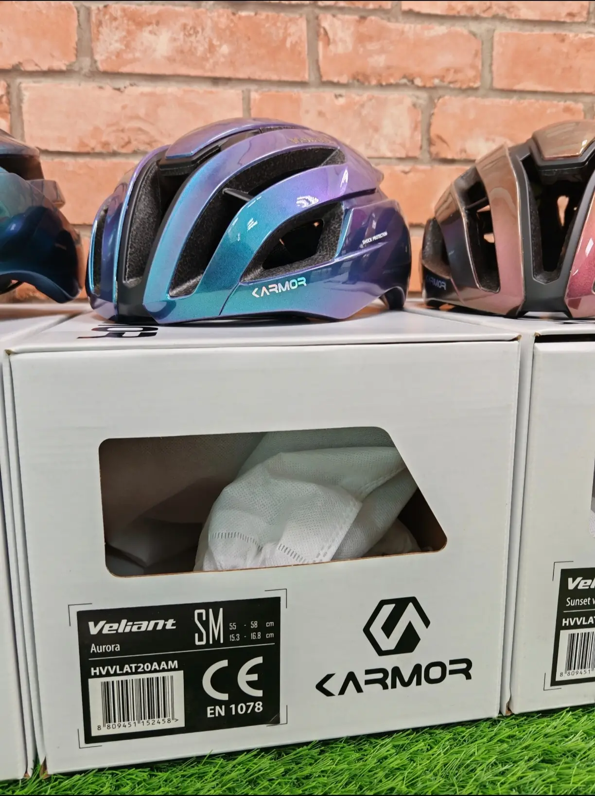 KARMOR Veliant (S/M & L) Helmet - Brand New !!!