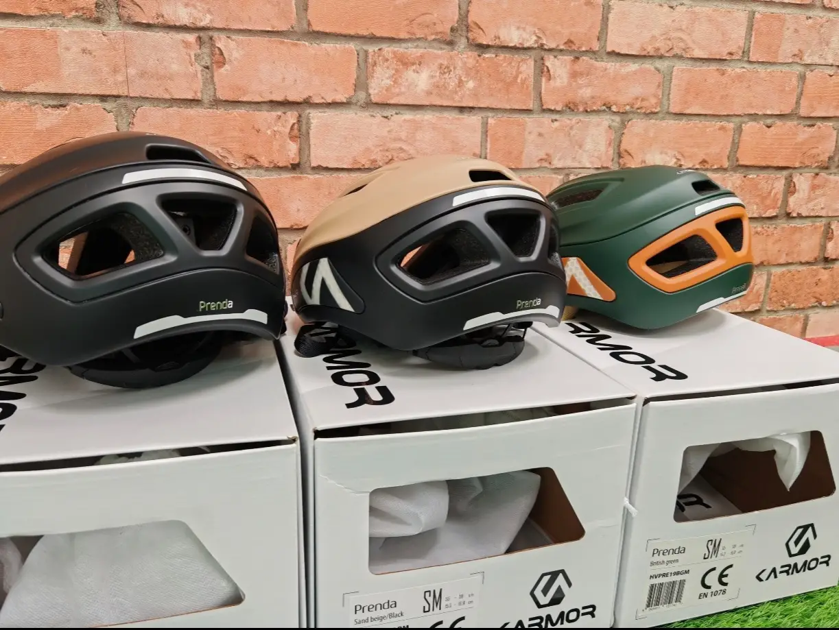 KARMOR Prenda (S/M & L) Helmet - Brand New !!