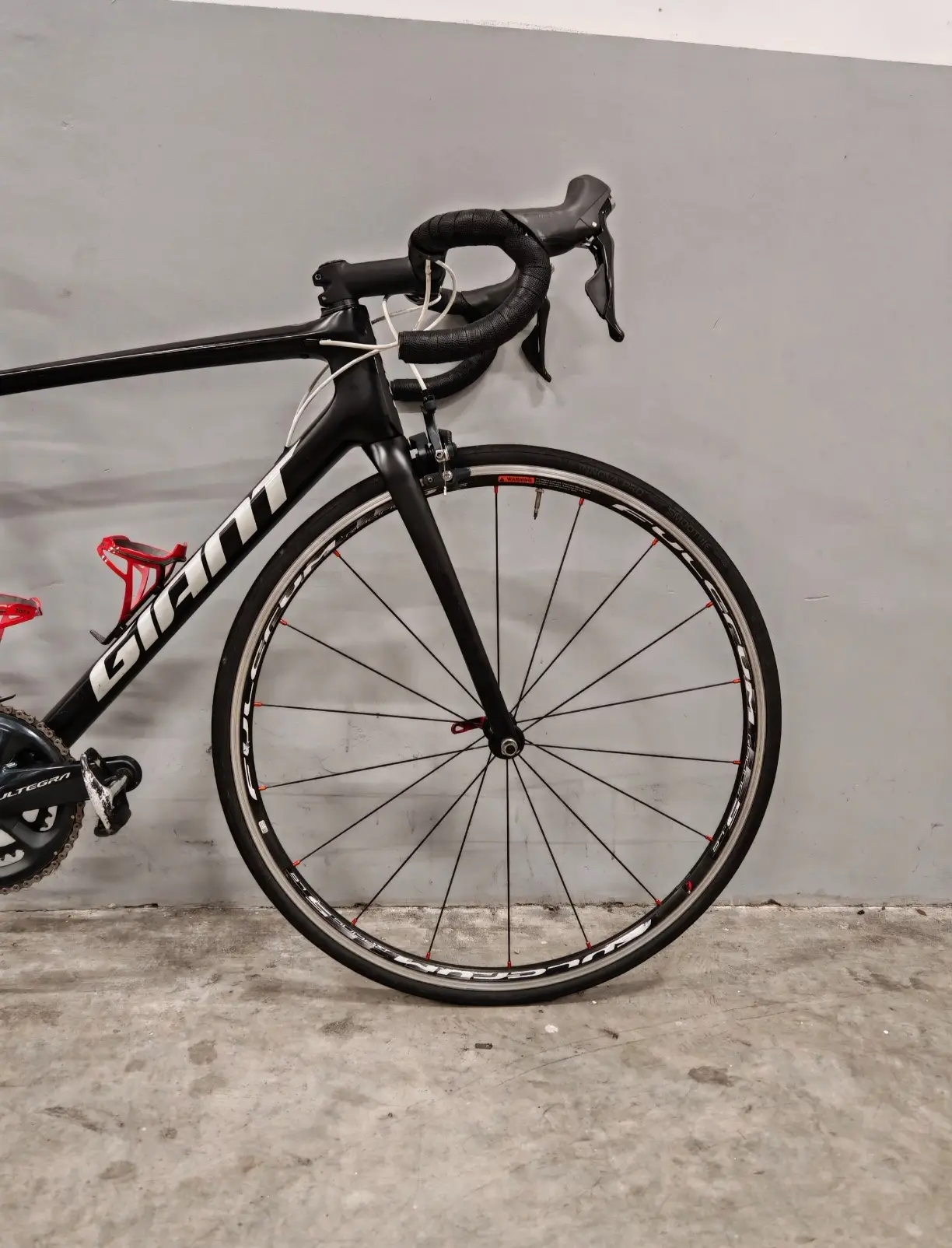 Giant TCR Advance 2 KOM (M size) R8000 - USED !