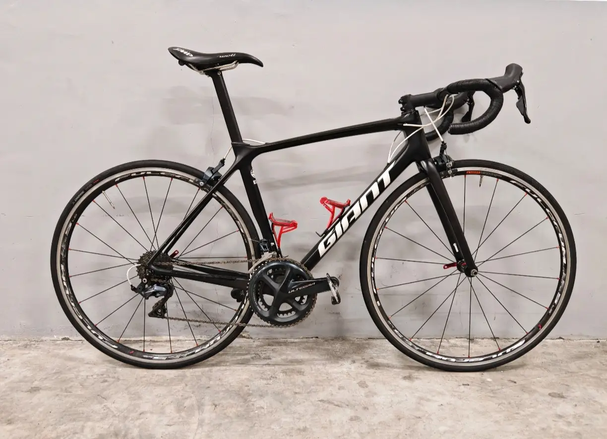 Giant TCR Advance 2 KOM (M size) R8000 - USED !
