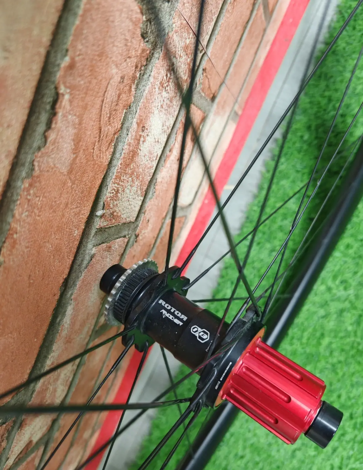 Rotor C45 Carbon SL Disc Wheelset (Clincher; Shimano) Brand New !!!
