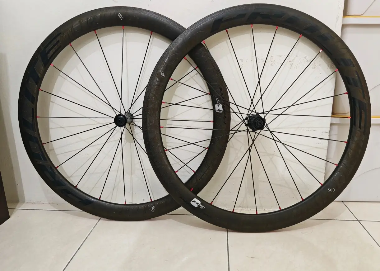 ProLite Carbon Wheelset with tires (50mm) Clincher;Shimano Bodyhub (Brand New!)