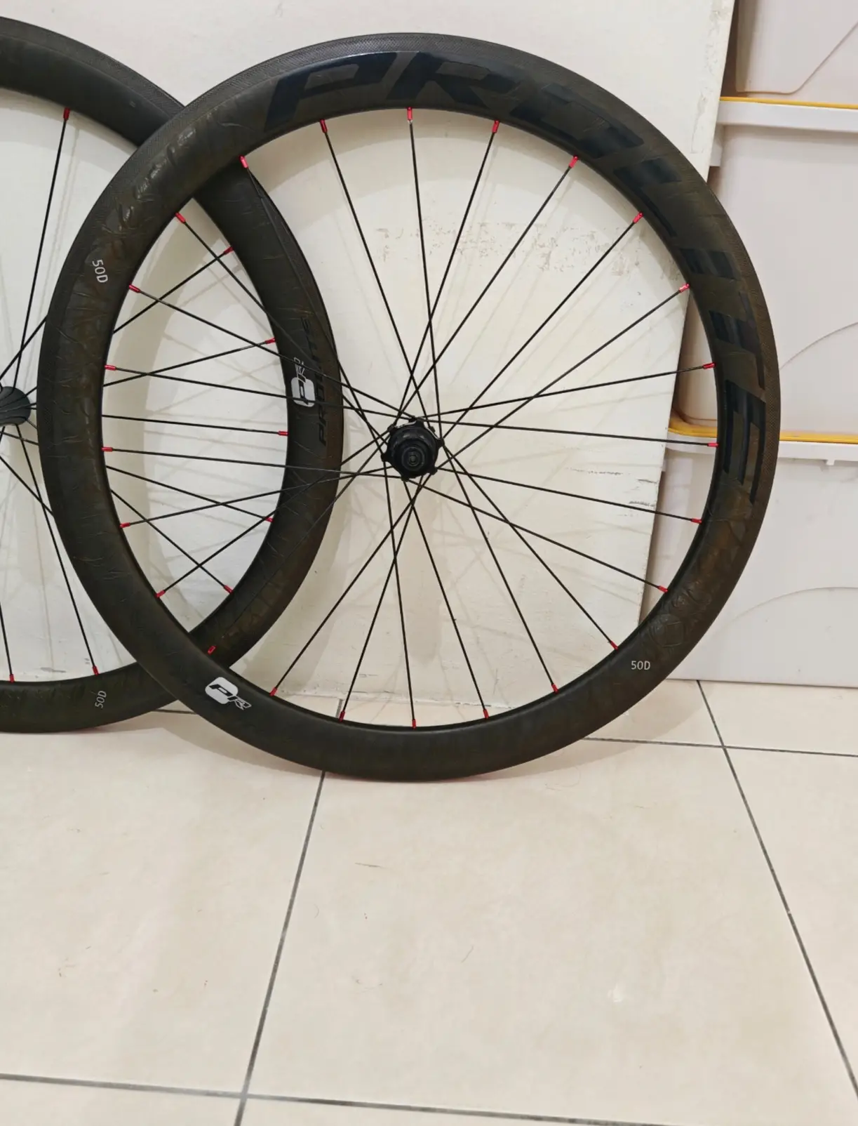 ProLite Carbon Wheelset with tires (50mm) Clincher;Shimano Bodyhub (Brand New!)