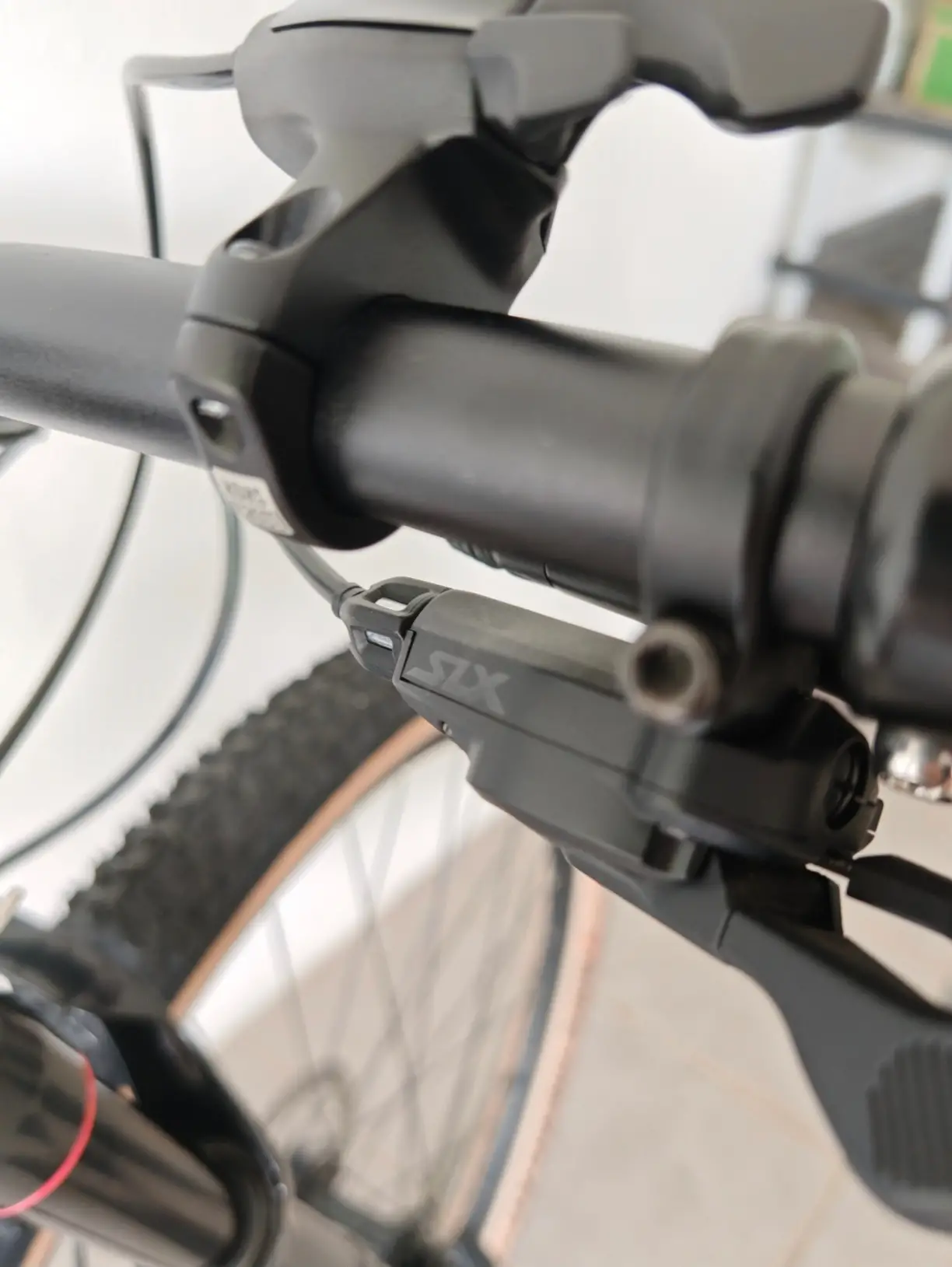 Shimano SLX M7100 + Tektro Hydraulic Brake (Like New !!!)