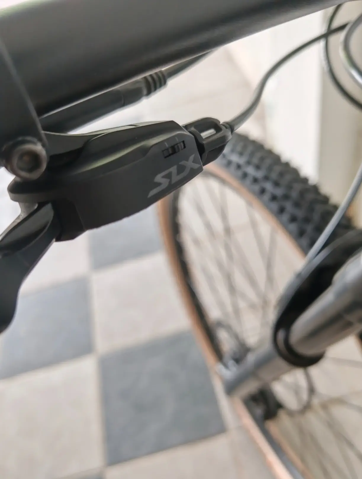 Shimano SLX M7100 + Tektro Hydraulic Brake (Like New !!!)